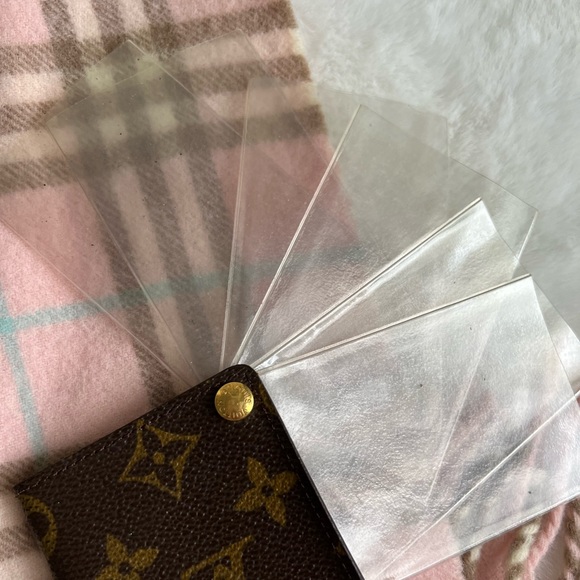 π«SOLDπ«Authentic Louis Vuitton Card Case Organizer - Picture 3 of 9